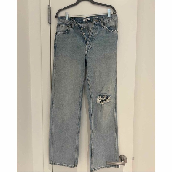 Re/Done 90s High Rise Loose Jeans in Light Worn 7 - Picture 5 of 5